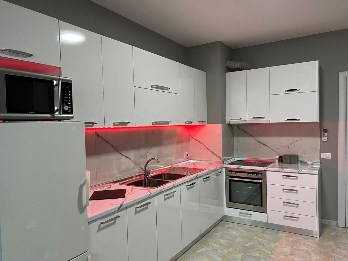 Apartament Lift @Vollga With Bbq And Patio Durrës Zewnętrze zdjęcie