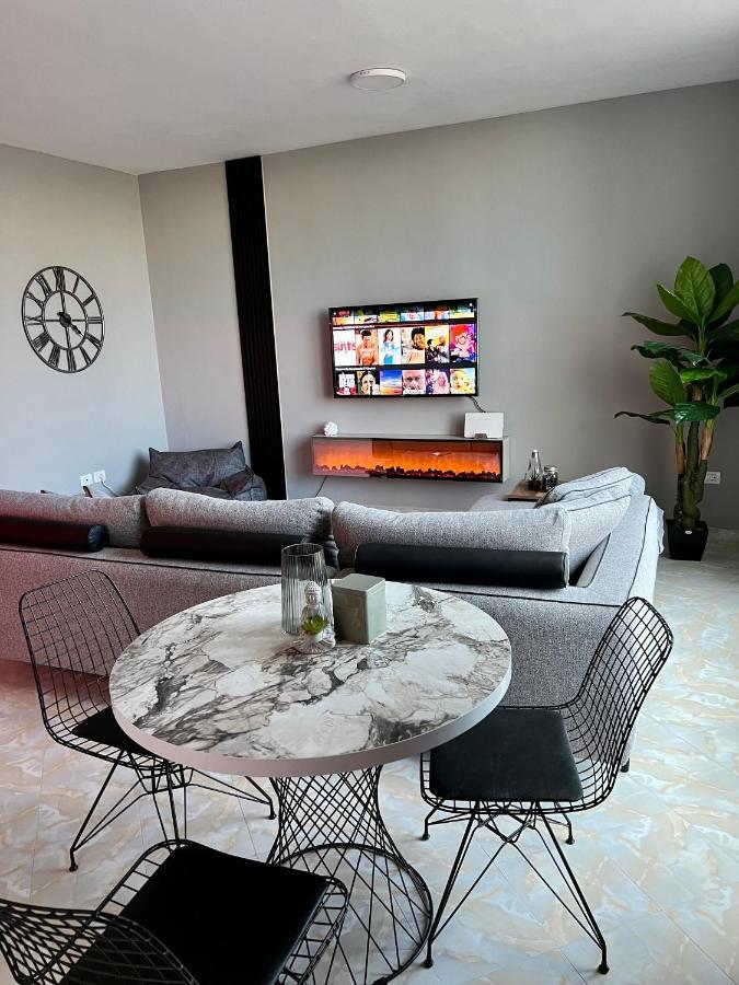 Apartament Lift @Vollga With Bbq And Patio Durrës Zewnętrze zdjęcie