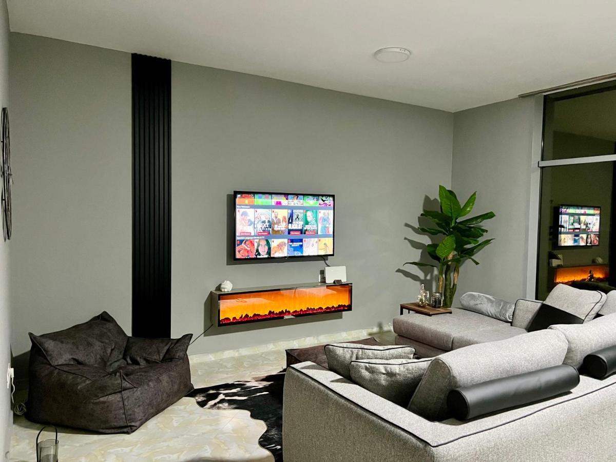 Apartament Lift @Vollga With Bbq And Patio Durrës Zewnętrze zdjęcie